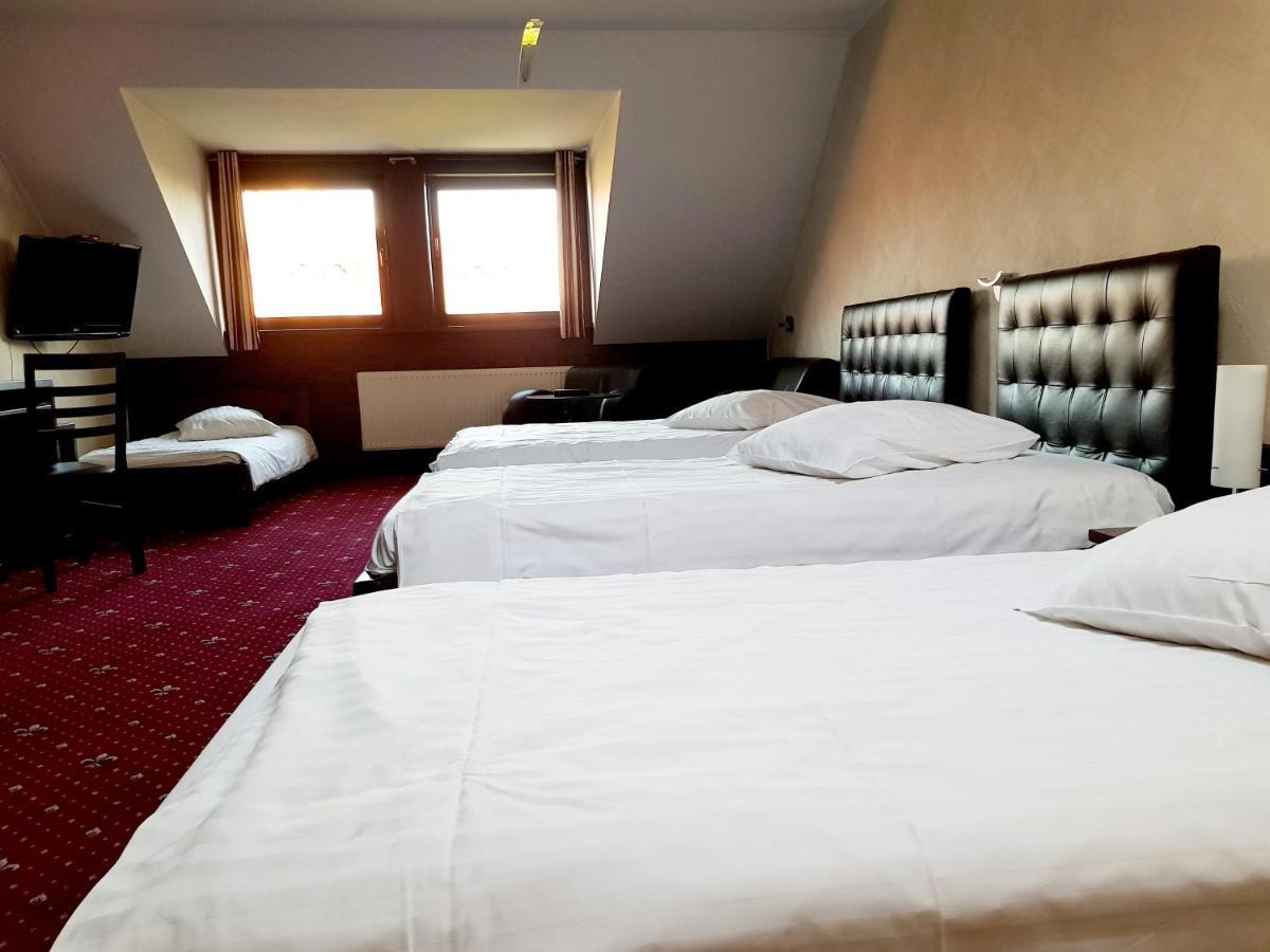 Amadeus Hotel Zielona Gora Εξωτερικό φωτογραφία