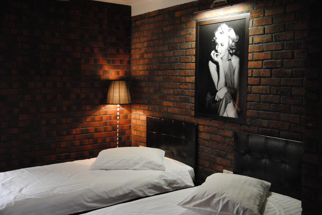 Amadeus Hotel Zielona Gora Δωμάτιο φωτογραφία