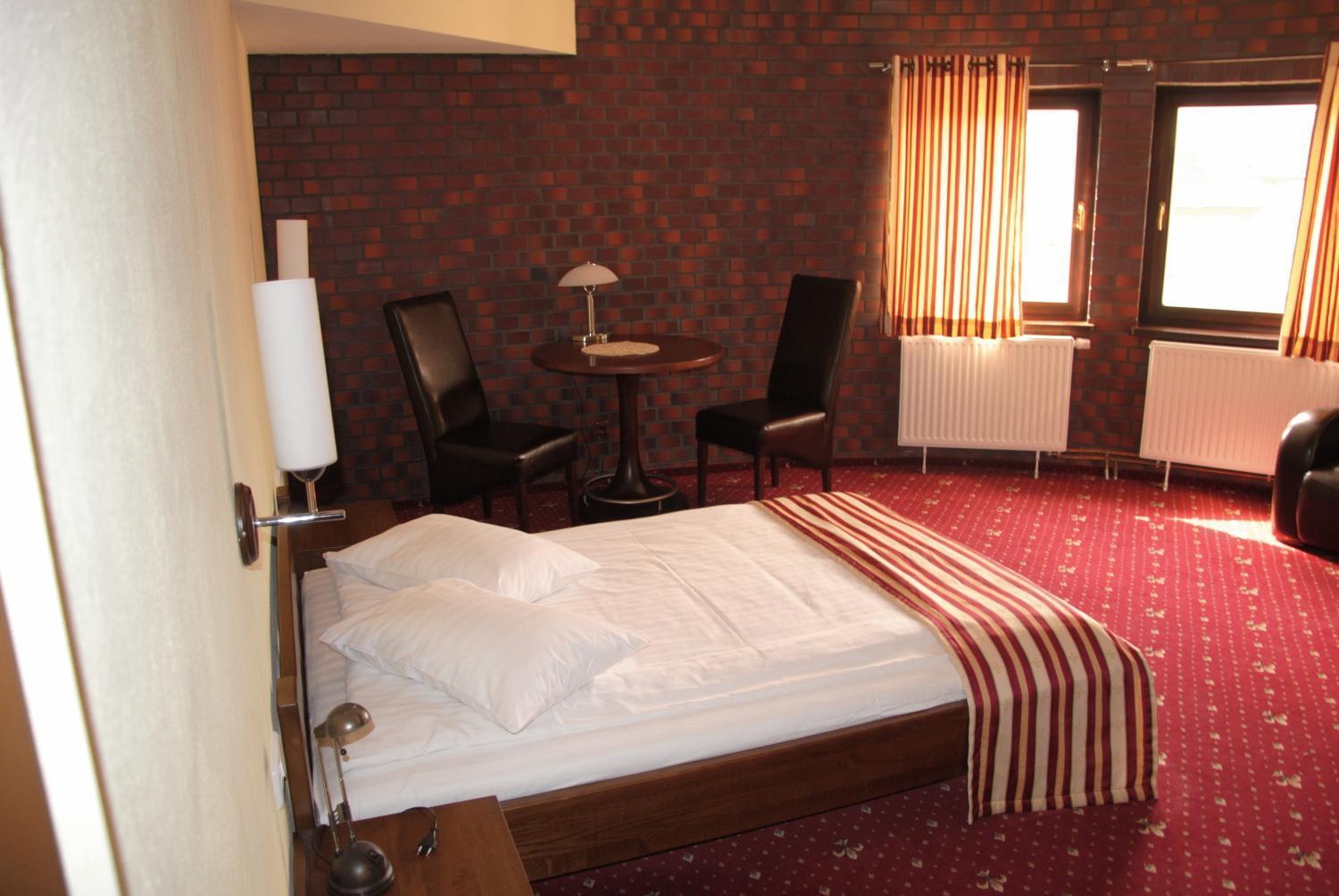 Amadeus Hotel Zielona Gora Εξωτερικό φωτογραφία